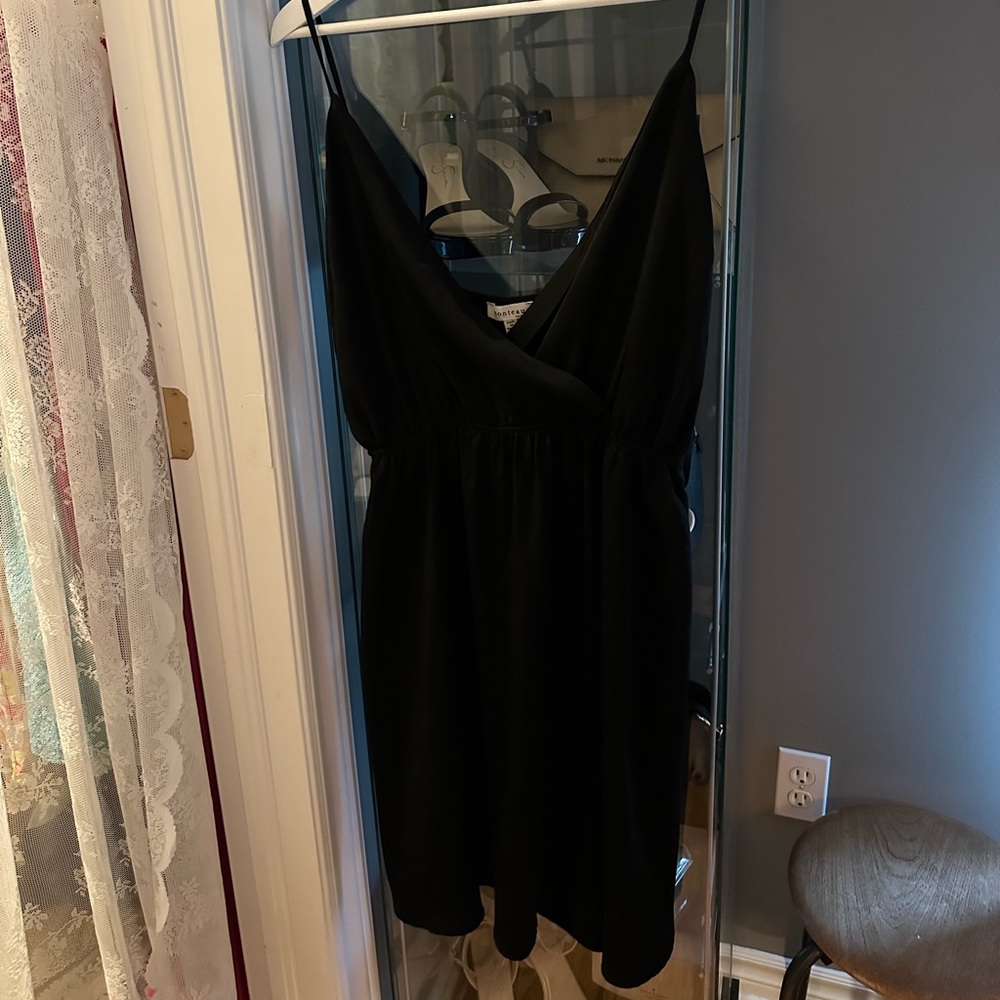 Black silky wrap dress Size 1XL